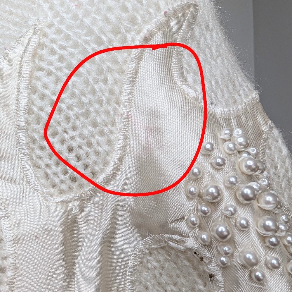 80s Vintage Off-White Batwing Sleeve Sweater With Satin Tribal Design & Beading - Picture 8 of 8